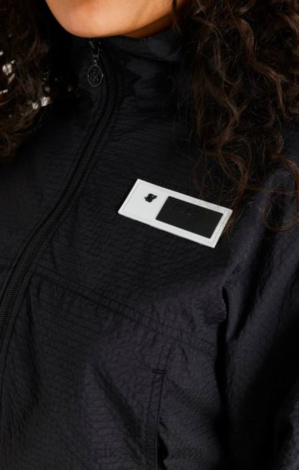 SikSilk musta leikattu rypytetty takki naiset 6LR8139 vaatteet